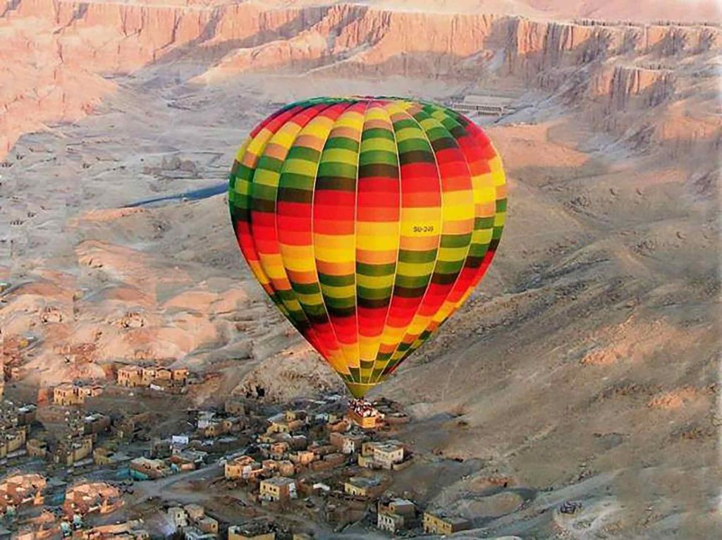 hot air balloon Luxor